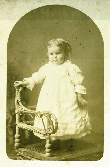 Edith Kehl, child
